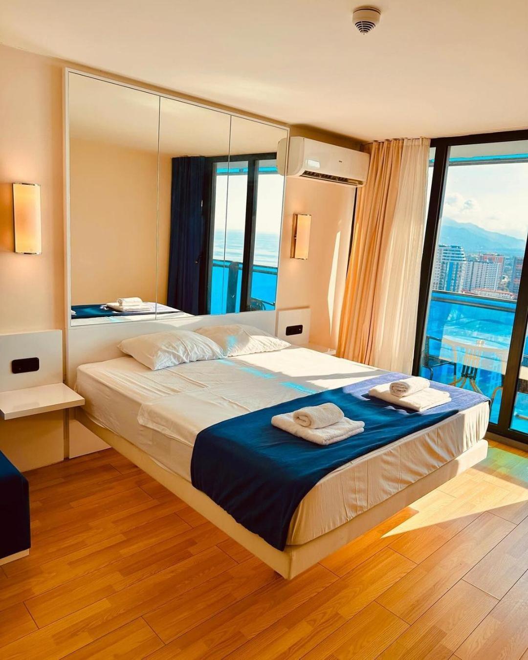 Orbi City Sea View Batumi Zewnętrze zdjęcie